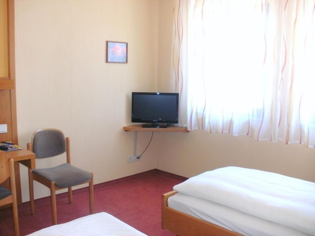 Gasthof Landhotel Gruner Baum Cadolzburg Kamer foto