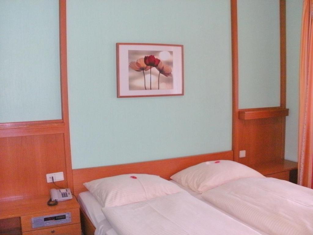 Gasthof Landhotel Gruner Baum Cadolzburg Kamer foto
